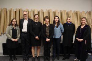 PhD Defense of Barbara Ruiken April 2024 (Photo by: UiB) From left to right: Professor Daniela Reimer (Zurich University of Applied Sciences), Professor Bruce Wilson (University of Central Florida), Dr. Barbara Ruiken (University of Bergen), Professor II Katrin Križ (University of Bergen), Professor Marit Skivenes (University of Bergen), Professor Lise Hellebø Rykkja (University of Bergen) From left to right: Professor Daniela Reimer (Zurich University of Applied Sciences), Professor Bruce Wilson (University of Central Florida), Dr. Barbara Ruiken (University of Bergen), Professor II Katrin Križ (University of Bergen), Professor Marit Skivenes (University of Bergen), Professor Lise Hellebø Rykkja (University of Bergen)